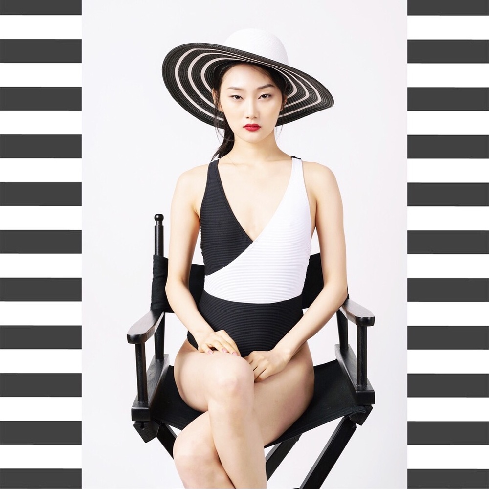 Floppy sun hat